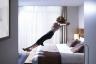 A britek bevallják, hogy piperecikkeket, akkumulátorokat és frissítőket vesznek a szállodai szobából