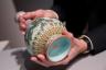 Čínska váza nájdená v podkroví predáva viac ako 19 miliónov dolárov
