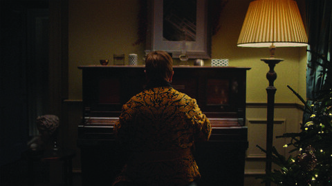 Božićna reklama Johna Lewisa 2018. - The Boy & The Piano - s Eltonom Johnom u glavnoj ulozi
