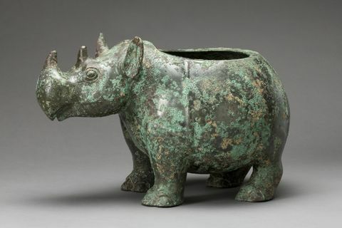 ritueel vat in de vorm van een neushoorn, porselein, 1100 1050 vce © aziatisch kunstmuseum