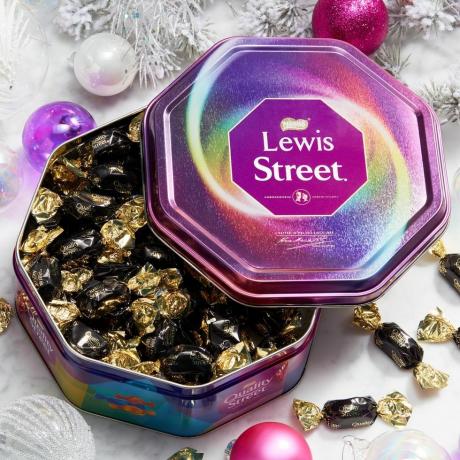 John Lewis 'Quality Street' pick and mix 'pop up vrača z ekskluzivno sladkostjo Street Street, imenovano' Crispy Truffle Bite '
