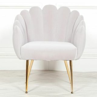 Aksamitne tapicerowane krzesło zapiekanka