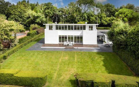 modernistický dům vítěze dvojnásobného Oscara z roku 1934 na prodej v oxfordshire