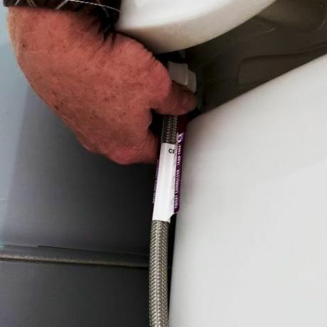 Kako instalirati WC lajsnu