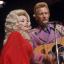 ทำไม Dolly Parton ถึงเขียนเพลง Iconic "I Will Always Love You"