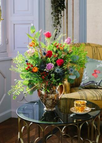 הטירה - פרחים טריים מאת אנג'ל סטרוברידג ', טווח הפרחים הבאים