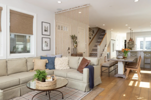 Jasmine Roth si prenajíma svoj dom v Huntington Beach na Airbnb