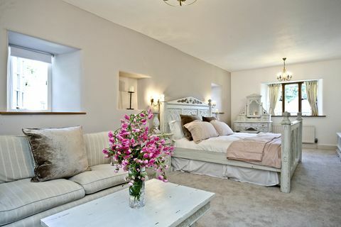 Имение Ranscombe, имение с осем спални с градински лабиринт за продажба в Кингсбридж, Девън