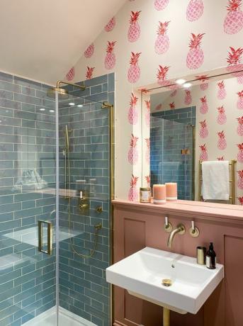 levné nápady pro malé koupelny sprchový kout Matki﻿ eauzone plus se zlatým povrchem