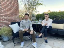 Ako Nate Berkus a Jeremiah Brent oslavujú Valentína doma