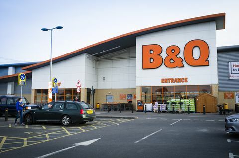 B&Q diy hardware store, Trostre retail park, Llanelli, Wales UK