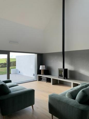 House Lessans, בית פשוט להפליא במחוז דאון שתוכנן על ידי מקגוניגל מקגראת ', זכה בתואר בית השנה של RIBA 2019