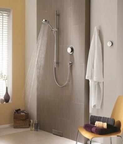 Digitale Dusche Aqualisa Rise in einem Badezimmer