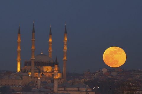 sper blue blood moon Türgi
