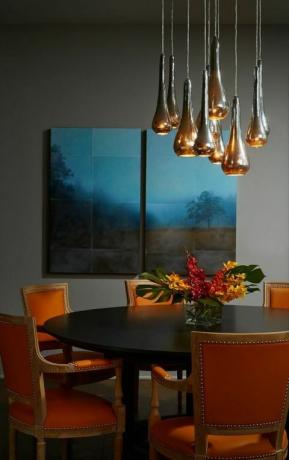 Соба, трпезарија, наранџаста, осветљење, дизајн ентеријера, плафон, светиљка, сто, намештај, кухињски и трпезаријски сто, 