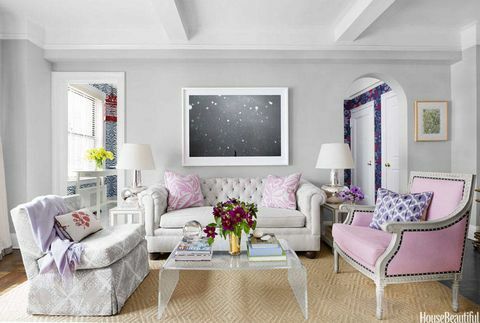 Obývačka, izba, nábytok, interiérový dizajn, nehnuteľnosť, fialová, ružová, stôl, fialová, gauč, 