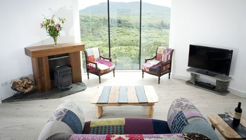 Borve Lodge Estate - okno do salonu