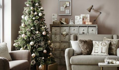 Δωμάτιο, εσωτερική διακόσμηση, ξύλο, σπίτι, σαλόνι, έπιπλα, λευκό, εσωτερική διακόσμηση, χριστουγεννιάτικο δέντρο, χριστουγεννιάτικη διακόσμηση, 
