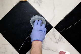 kuidas marmorist põrandaid puhastada