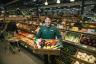 Morrisons ottaa käyttöön muovittomia hedelmä- ja vihannesalueita myymälöissä
