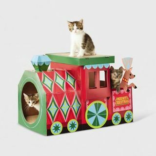 Maison de chat de train de vacances de Toy Kingdom