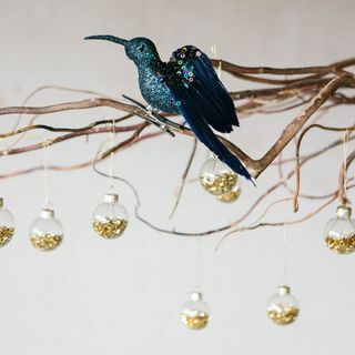 Clip colibri cu paiete albastre