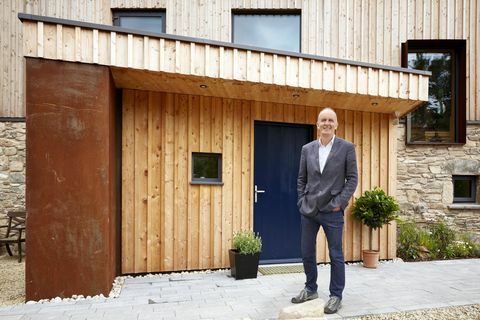 Grand Designs Series 15 Kevin McCloud besucht County Down