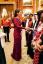 Kate Middleton Mengenakan Gaun Jenny Packham Merah & Tiara Bunga Teratai di Resepsi Istana Buckingham. Lihat Foto