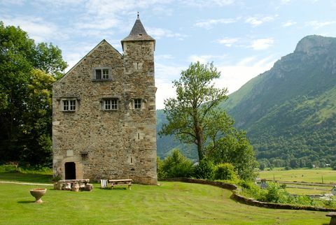 Zamek - Laruns, Pireneje Atlantyckie - na zewnątrz - Savills
