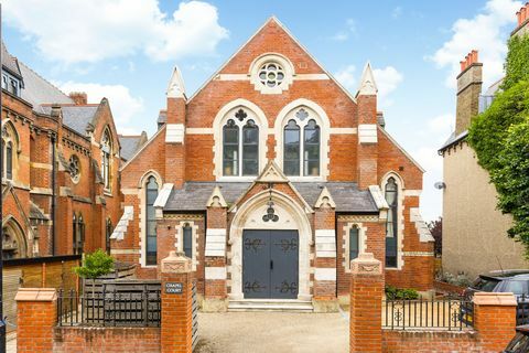 moderne wohnung in einer ehemaligen kapelle steht in east dulwich, london
