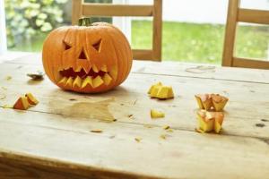 3 spôsoby, ako tento Halloween obmedziť plytvanie tekvicou