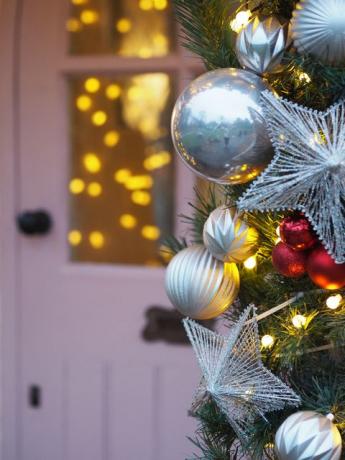 Instagramovatelný displej předních dveří na Vánoce