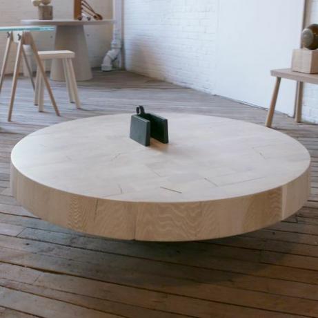 Kavos staliukas, stalas, baldai, medis, grindys, fanera, kietmedis, grindys, medžio dėmės, interjero dizainas, 