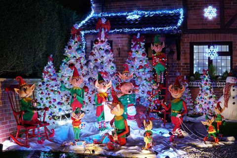 zoopla har krönt ett hus i läsning som Storbritanniens mest festliga hem i jul