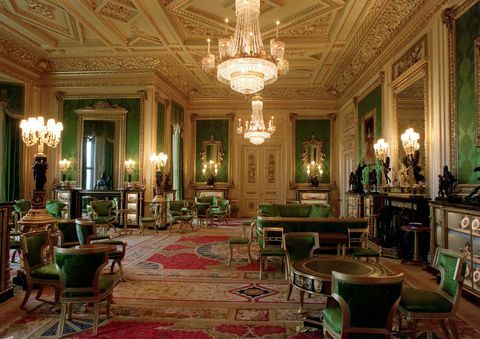 Den grønne stue, fuldstændig restaureret efter branden på Windsor Castle