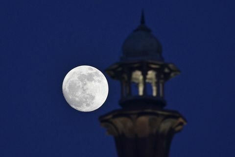 Oldυχρή Σελήνη στο Νέο Δελχί