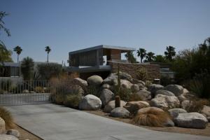 منزل ريتشارد نيوترا كوفمان الصحراوي للبيع بمبلغ 25 مليون دولار
