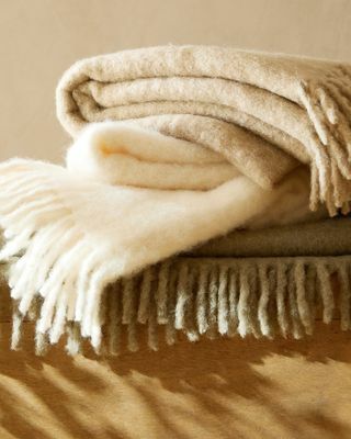 Текстурированное шерстяное одеяло