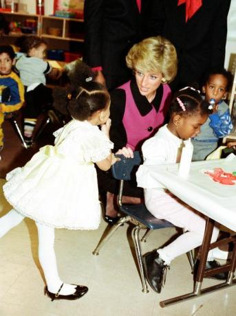 epfccd Prinzessin Diana besucht Kindertagesstätte in New York, während eines Besuchs in den USA, 2. Februar 1989
