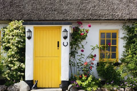 κίτρινη πόρτα