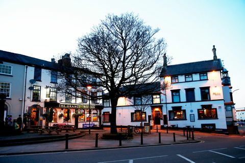 Orange Tree & Market Tavern -pubberne i Altrincham