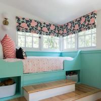 Kelly Finley dari Joy Street Design Berbagi Tur Rumah Penuh Warna