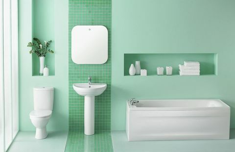 Interiør af grønt badeværelse