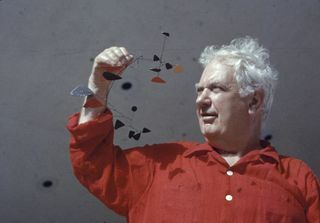 Alexander Calder og mobilmodell