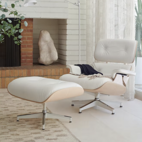 Eames Lounge Chair და Ottoman