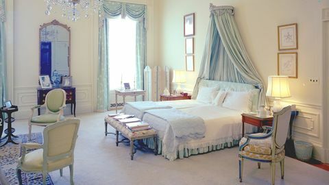 व्हाइट हाउस में जैकलीन कैनेडी का बेडरूम, बहन पैरिश द्वारा डिजाइन किया गया