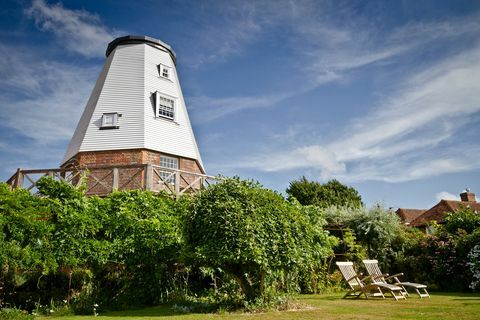 nyní si můžete tento větrný mlýn v Kentu pronajmout prostřednictvím airbnb