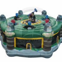 EZ Inflatables verkauft ein riesiges aufblasbares menschliches Whack-A-Mole-Spiel