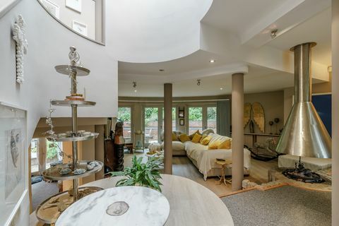 jedinečný okrúhly dom na predaj v berkshire
