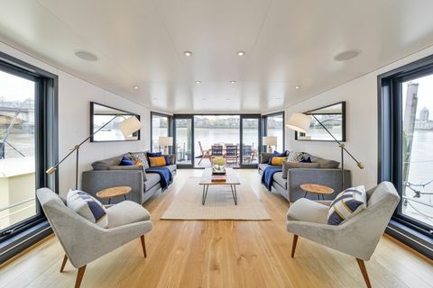 Moderne husbåd til salg i Chelsea 